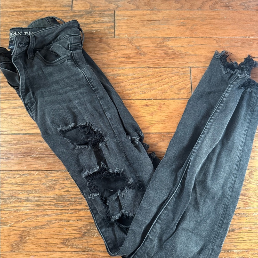 American Eagle Outfitters Women's Black Distressed Jeans